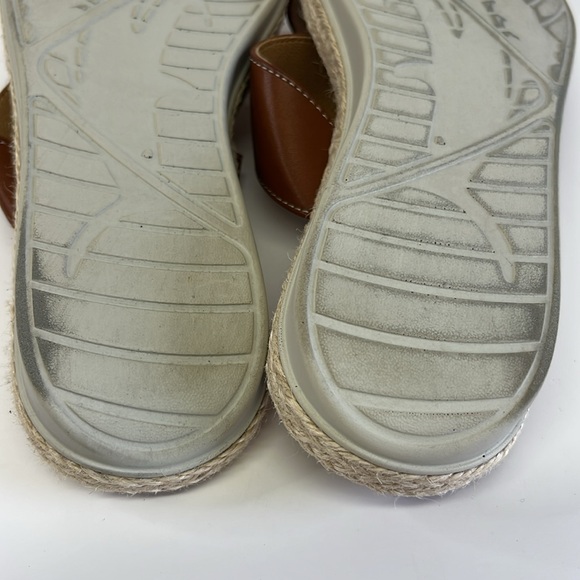 ESPRIT - Picture 9 of 9